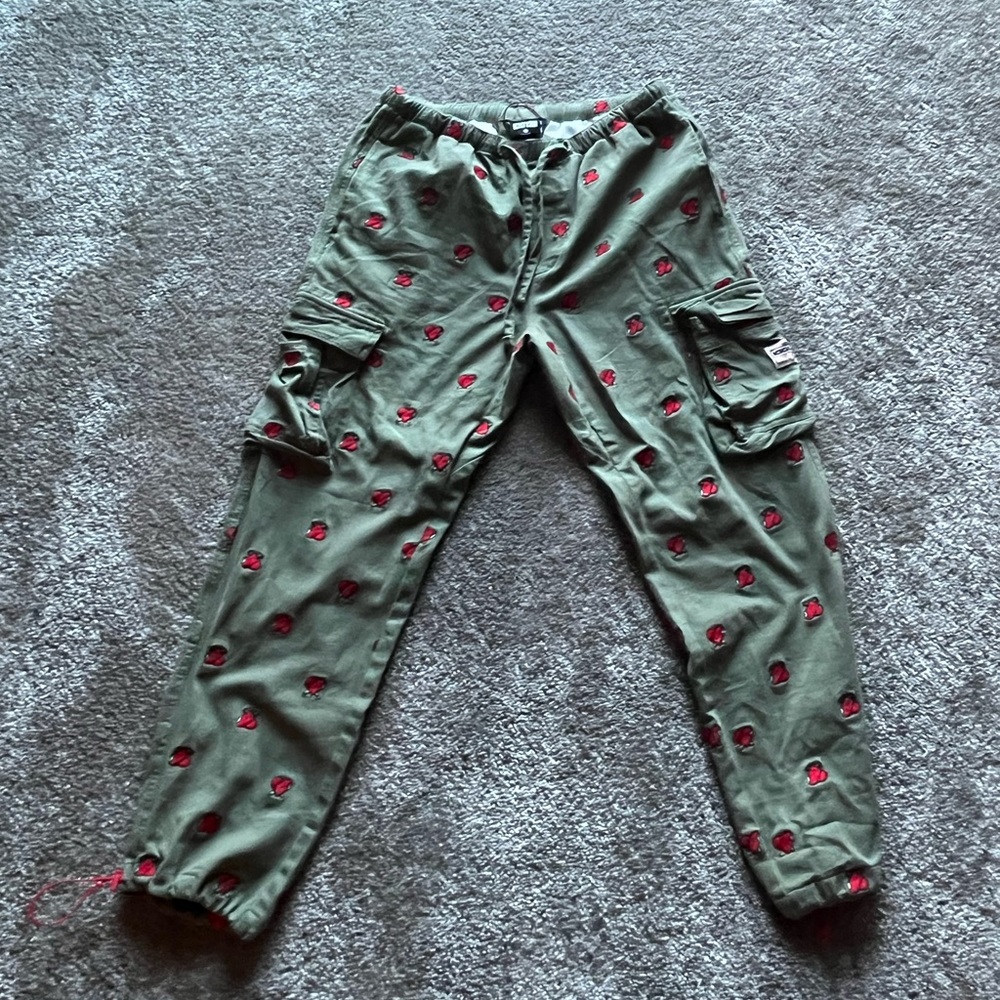 Ice cream cargo pants XL